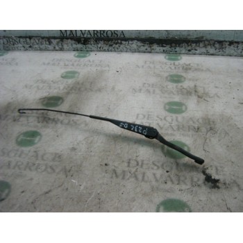 BRAZO LIMPIA DELANTERO DERECHO 