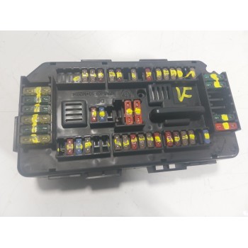 CAJA RELES / FUSIBLES 61149224866 933787901 