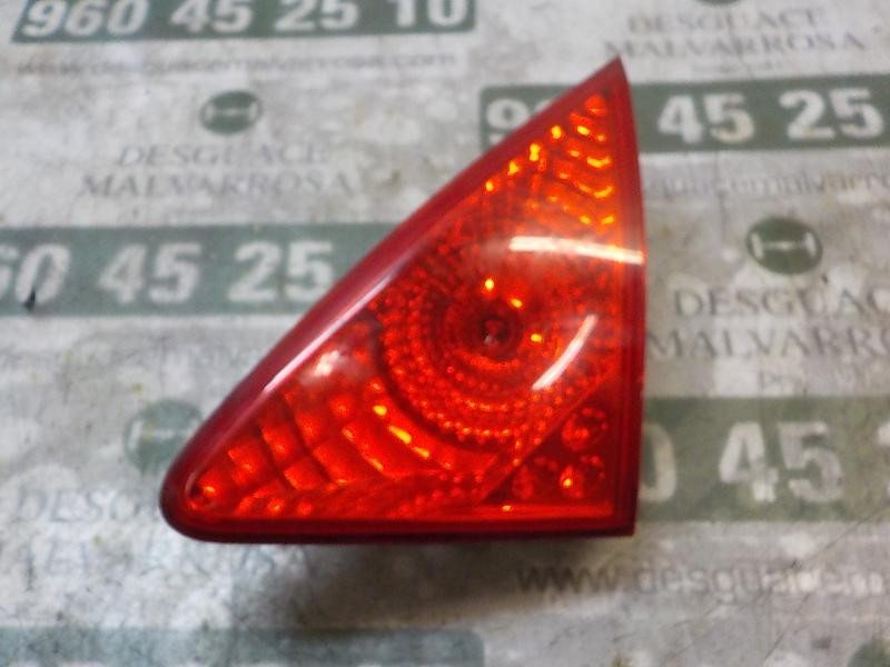 Recambio de piloto trasero derecho interior para peugeot 3008 1.6 hdi fap referencia OEM IAM   