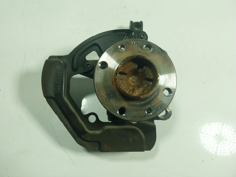 Recambio de mangueta delantera izquierda para smart forfour ev eq 17.6 kwh referencia OEM IAM A4533320200  