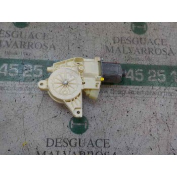 MOTOR ELEVALUNAS DELANTERO DERECHO A2048200242 A2048200242 971218100