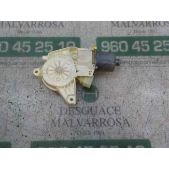 MOTOR ELEVALUNAS TRASERO DERECHO A2048200642 A2048200642 961108100