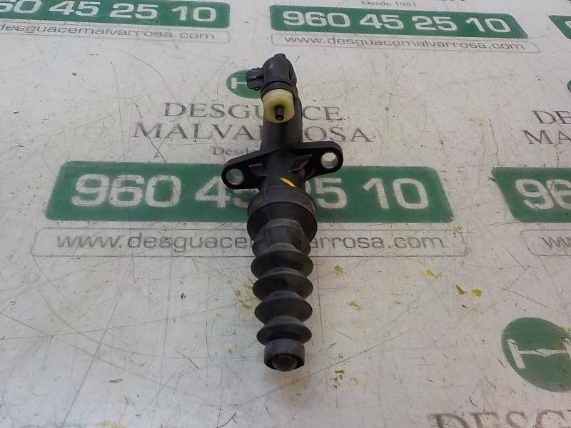 Recambio de bombin embrague para citroën c4 lim. feel edition referencia OEM IAM 2182J5  
