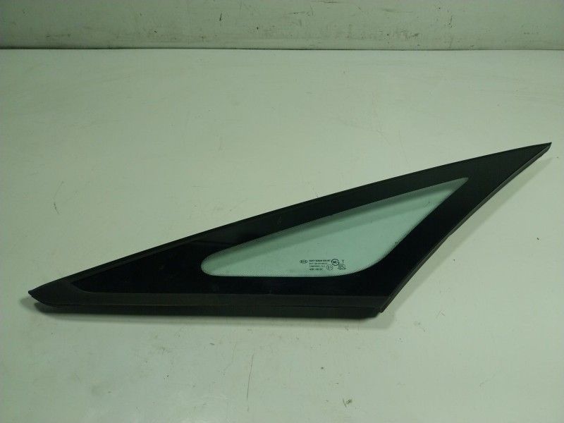 Recambio de cristal custodia delantero izquierdo para kia carens iv 1.7 crdi referencia OEM IAM 86180A4000  