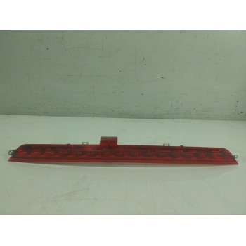 PILOTO TRASERO CENTRAL A1668200056 A1668200056 