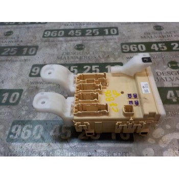 CAJA RELES / FUSIBLES 8273042811 8922142300 2380005882