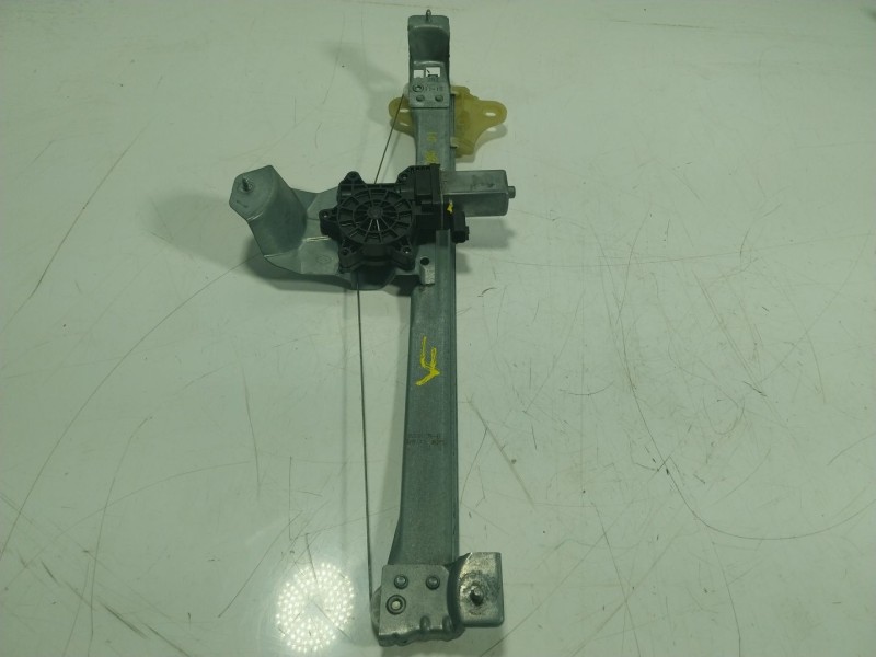 Recambio de elevalunas delantero izquierdo para renault zoe 68 kw referencia OEM IAM  807211245R 