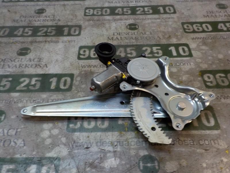 Recambio de elevalunas trasero derecho para toyota rav 4 2.0 d-4d cat referencia OEM IAM 6980342050  