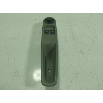 MANDO ELEVALUNAS DELANTERO IZQUIERDO 829502349R 