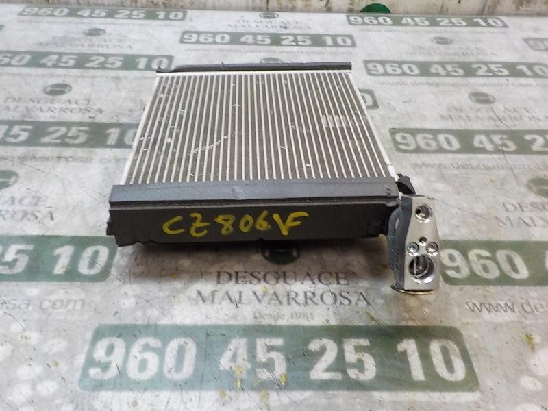 Recambio de evaporador aire acondicionado para toyota rav 4 2.0 d-4d cat referencia OEM IAM 8850142100  