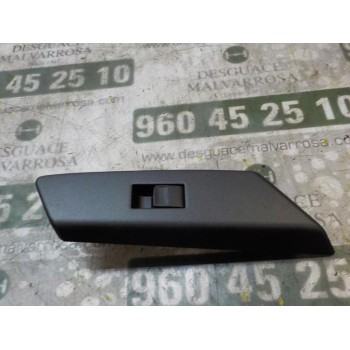 MANDO ELEVALUNAS TRASERO DERECHO 8481052030 