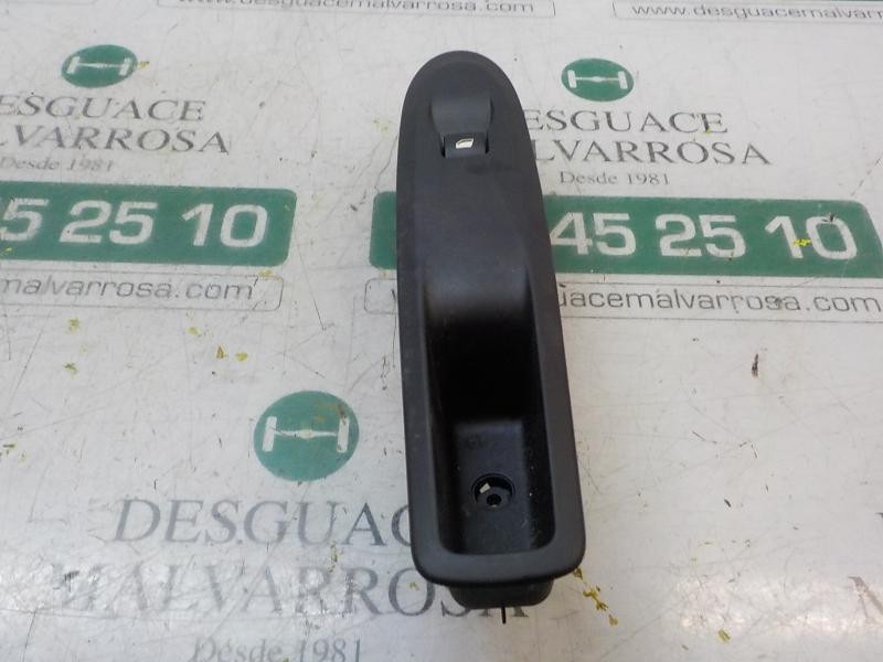 Recambio de mando elevalunas delantero derecho para citroën c4 lim. feel edition referencia OEM IAM 6490JY  