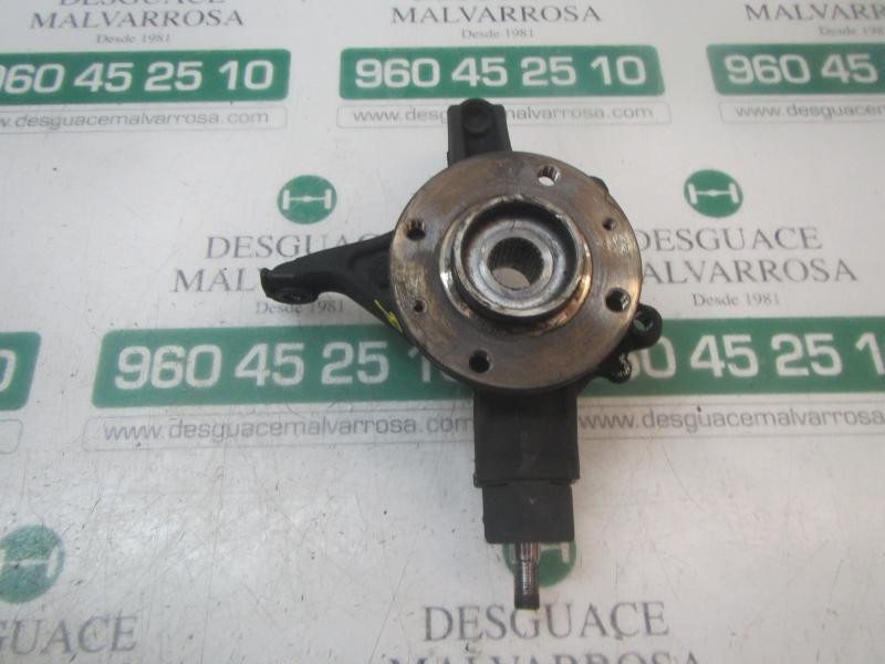 Recambio de mangueta delantera derecha para peugeot 308 1.6 16v referencia OEM IAM 364796  