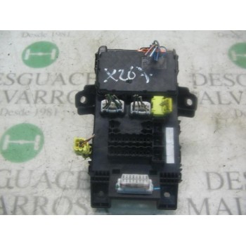 CAJA RELES / FUSIBLES 