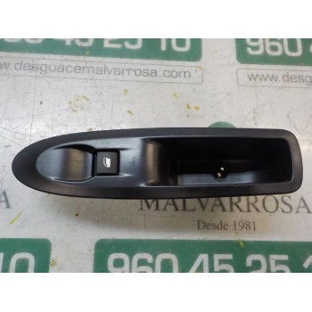 MANDO ELEVALUNAS TRASERO DERECHO 6490JZ 