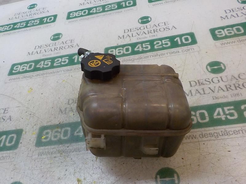Recambio de deposito expansion para opel insignia berlina excellence referencia OEM IAM 22953219  