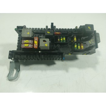 CAJA RELES / FUSIBLES A2129001406 