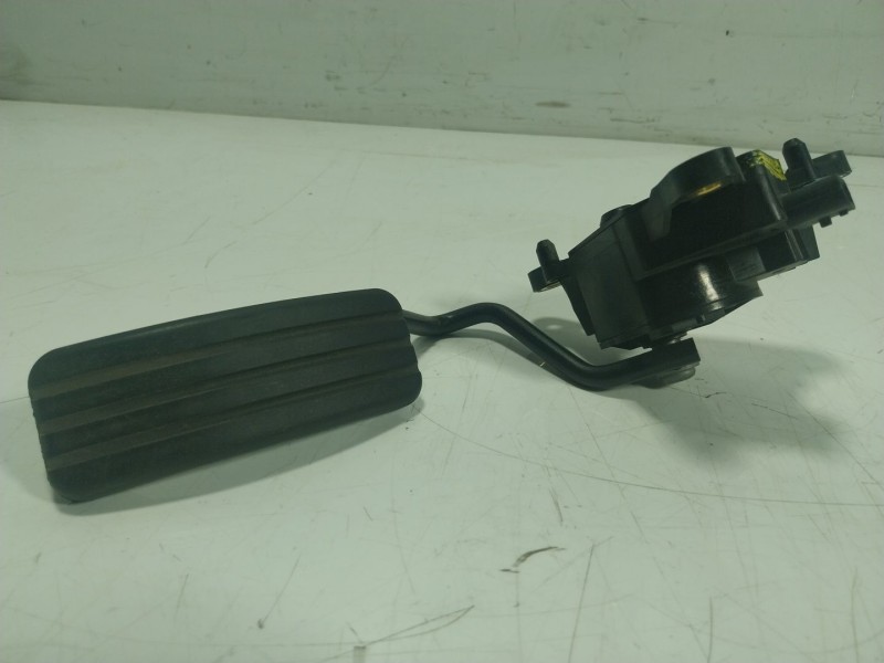 Recambio de potenciometro pedal para renault zoe 68 kw referencia OEM IAM  180026336R 