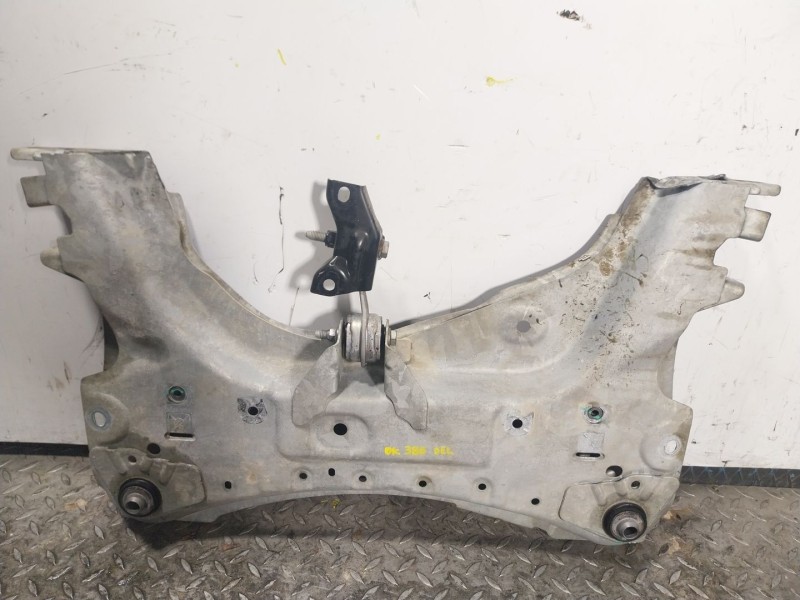 Recambio de puente delantero para renault zoe 68 kw referencia OEM IAM   