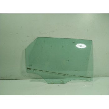 CRISTAL PUERTA TRASERO DERECHO 82G845206 