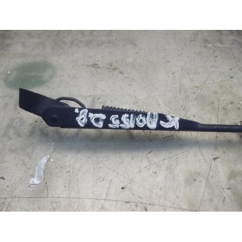 BRAZO LIMPIA DELANTERO DERECHO 