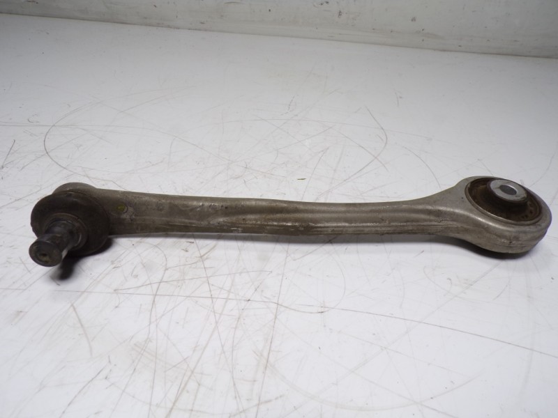 Recambio de brazo suspension superior delantero izquierdo para porsche macan (typ ) base referencia OEM IAM 8K0407505P  