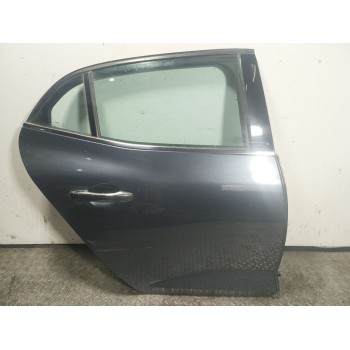 PUERTA TRASERA DERECHA 821001172R 