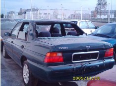 ford escort berlina/turnier del año 1