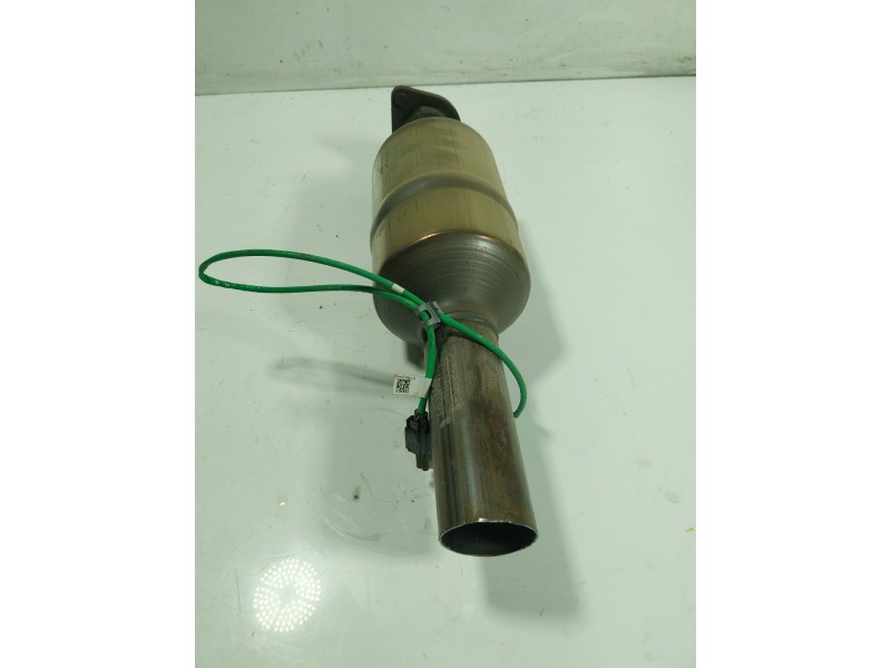 Recambio de catalizador para ford focus 1.0 ecoboost cat referencia OEM IAM 2497225 JX615F297SB 