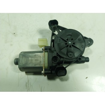 MOTOR ELEVALUNAS DELANTERO DERECHO 5Q0959802C 5Q0959802 