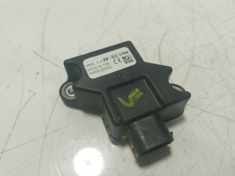 Recambio de modulo electronico para hyundai i40 i (vf) 1.7 crdi referencia OEM IAM 958003Z500 225319106 