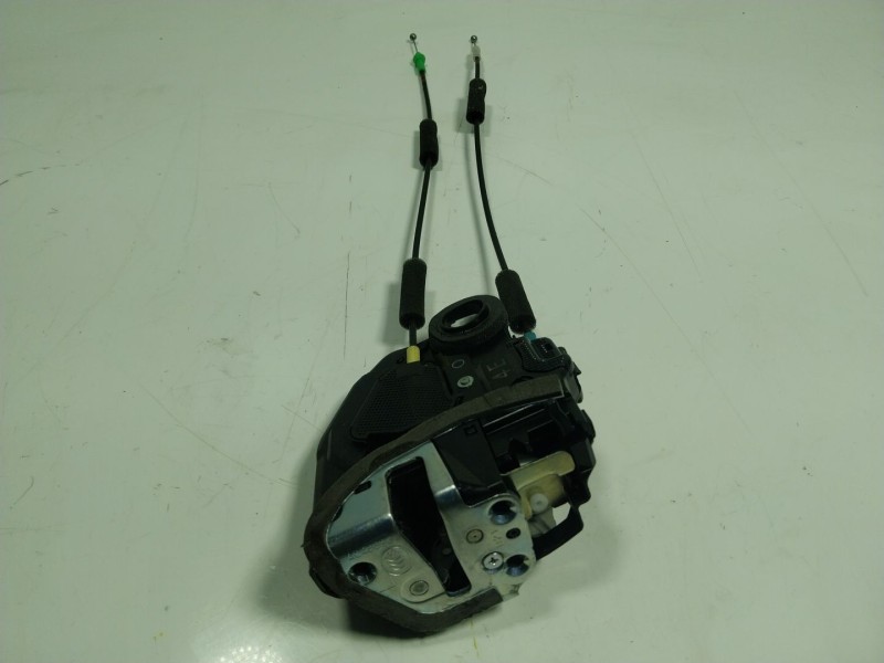 Recambio de cerradura puerta trasera izquierda para lexus ct 1.8 16v cat (híbrido) referencia OEM IAM 6906033131 6060809 