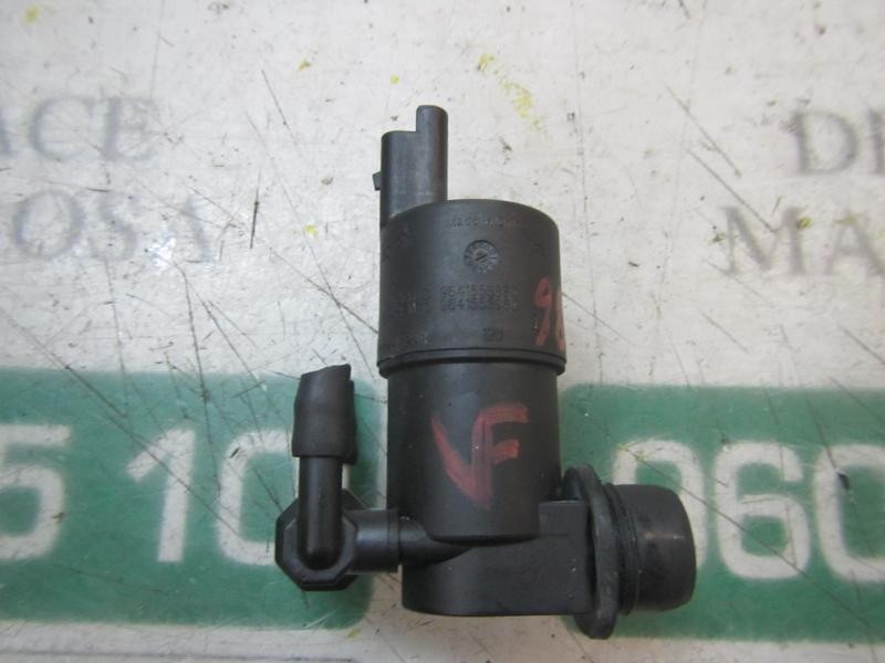 Recambio de bomba limpia para peugeot 208 style referencia OEM IAM 643475  