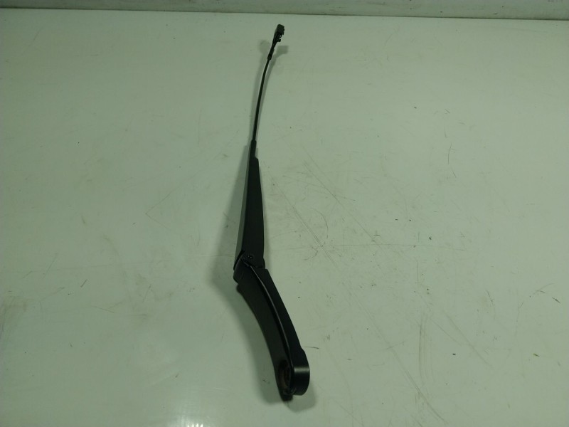 Recambio de brazo limpia delantero derecho para seat mii (kf1) electric referencia OEM IAM 1S195541003C  