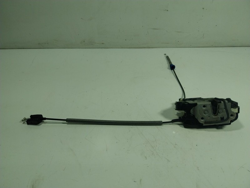 Recambio de cerradura puerta trasera derecha para seat mii (kf1) electric referencia OEM IAM 1S4839016G 1S4839016 