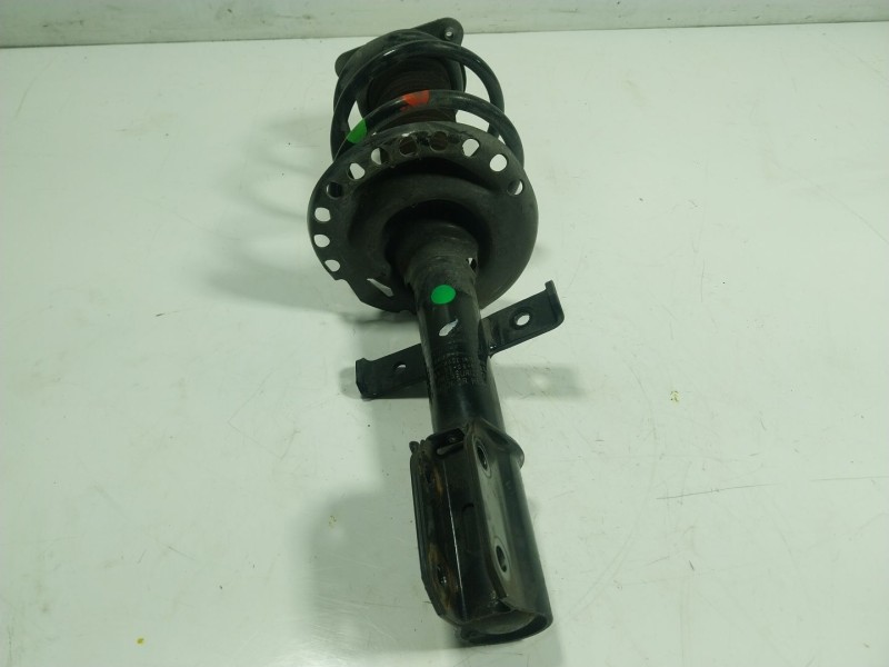 Recambio de amortiguador delantero izquierdo para renault zoe 68 kw referencia OEM IAM  543027411R 