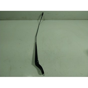 BRAZO LIMPIA DELANTERO DERECHO 