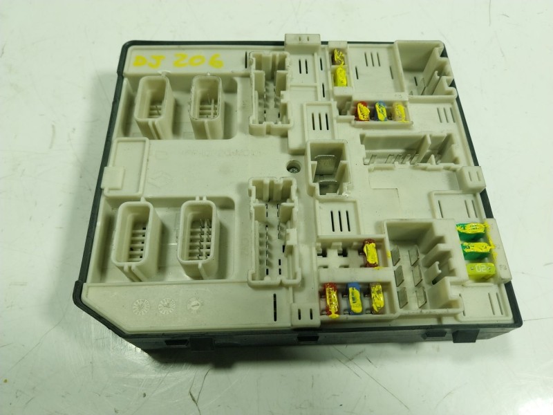 Recambio de caja reles / fusibles para renault zoe 68 kw referencia OEM IAM  284B64259R 