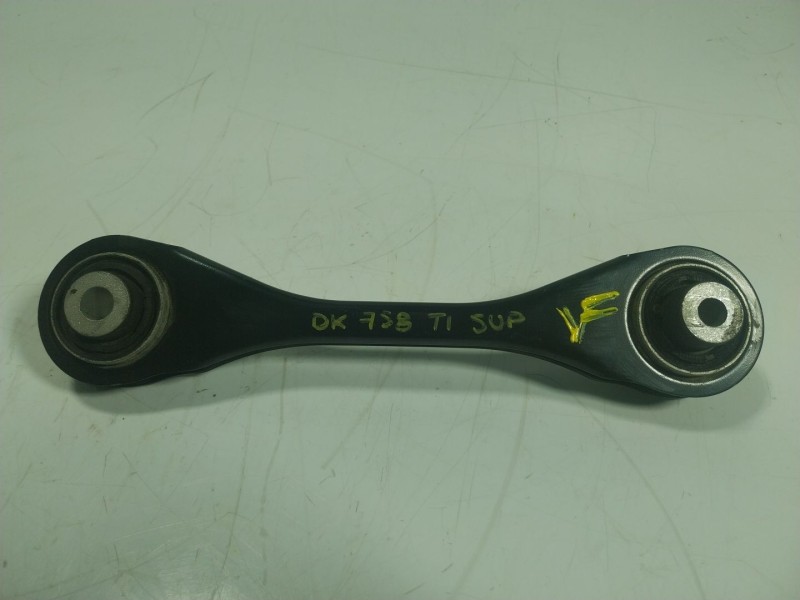 Recambio de brazo suspension superior trasero izquierdo para audi q4 e-tron aq4e f4bac3 referencia OEM IAM 1EA501529B 1EA501531 