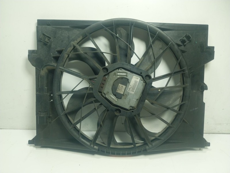 Recambio de electroventilador para mercedes-benz cls (c219) cls 350 (219.356) referencia OEM IAM A2115000593 A2115000593 