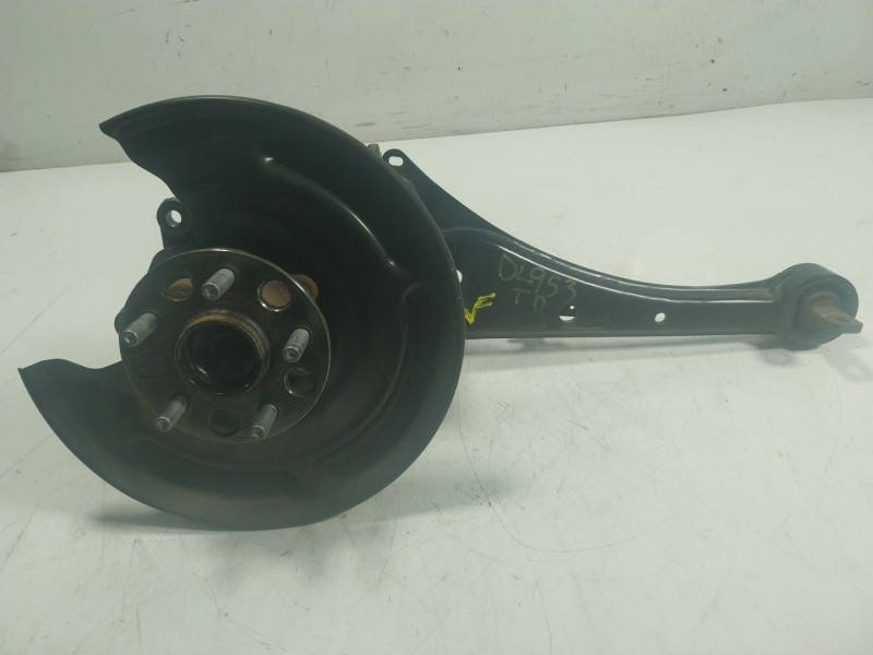 Recambio de mangueta trasera derecha para lexus ct 1.8 16v cat (híbrido) referencia OEM IAM 4230412240  