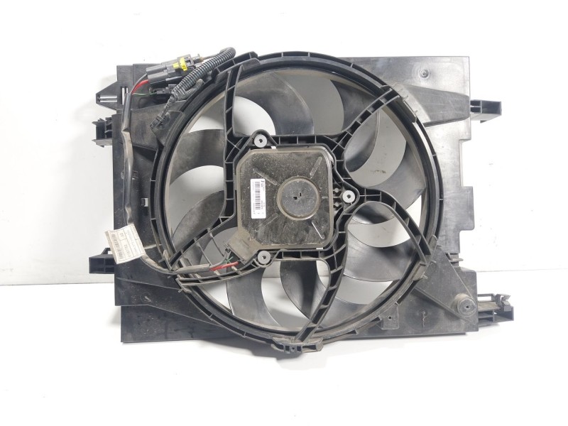 Recambio de electroventilador para renault zoe 68 kw referencia OEM IAM  945002400 