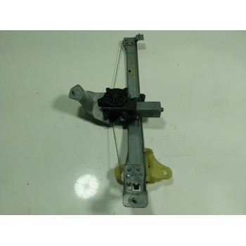 ELEVALUNAS DELANTERO DERECHO 807206641R 