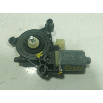 MOTOR ELEVALUNAS DELANTERO DERECHO 5Q0959802C 5Q0959802C 