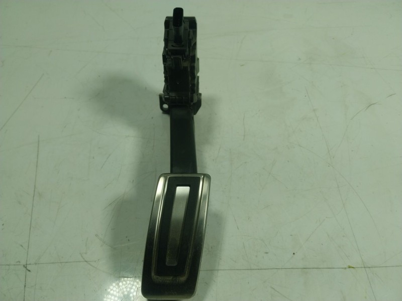 Recambio de potenciometro pedal para audi q4 e-tron aq4e f4bac3 referencia OEM IAM 1EB723503 1EB723503 