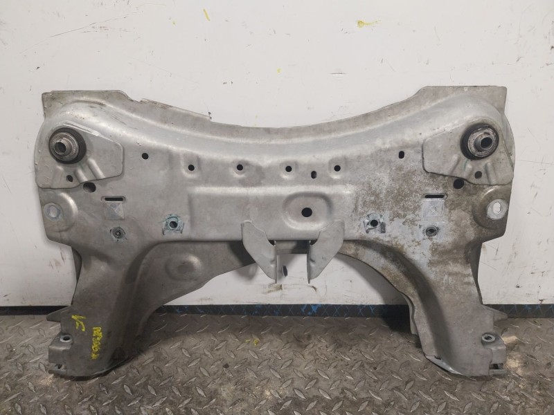 Recambio de puente delantero para renault zoe 68 kw referencia OEM IAM   