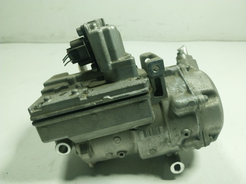 Recambio de compresor aire acondicionado para renault zoe referencia OEM IAM  92600899R 