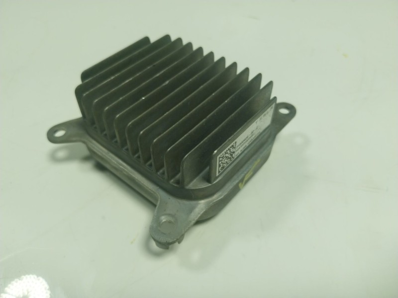 Recambio de modulo electronico para tesla model y ev a las 4 ruedas referencia OEM IAM 153292502C  P153292502C