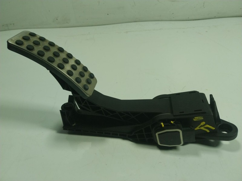 Recambio de potenciometro pedal para mercedes-benz clase m (w164) 6.2 v8 cat referencia OEM IAM A1643000004 A1643000104 