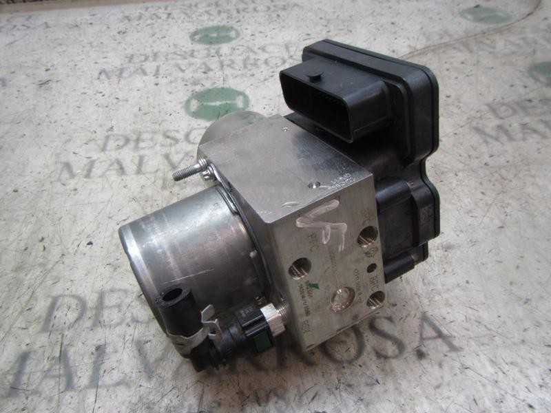 Recambio de abs para renault zoe referencia OEM IAM  472103058R 